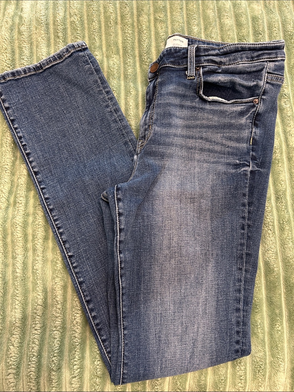BKE Women's Straight Leg Jeans - Medium Blue Wash 32x32